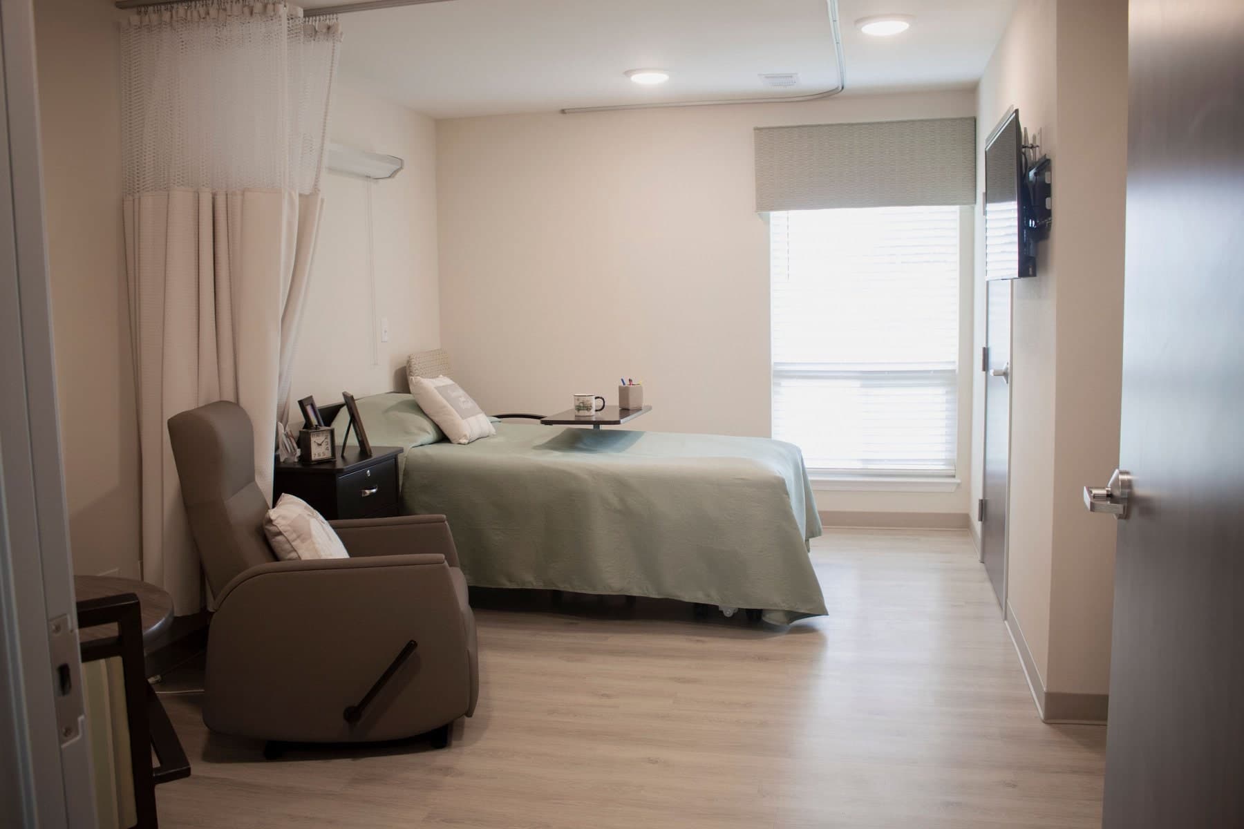 MISSION RIDGE REHAB & NURSING CENTER photo 5
