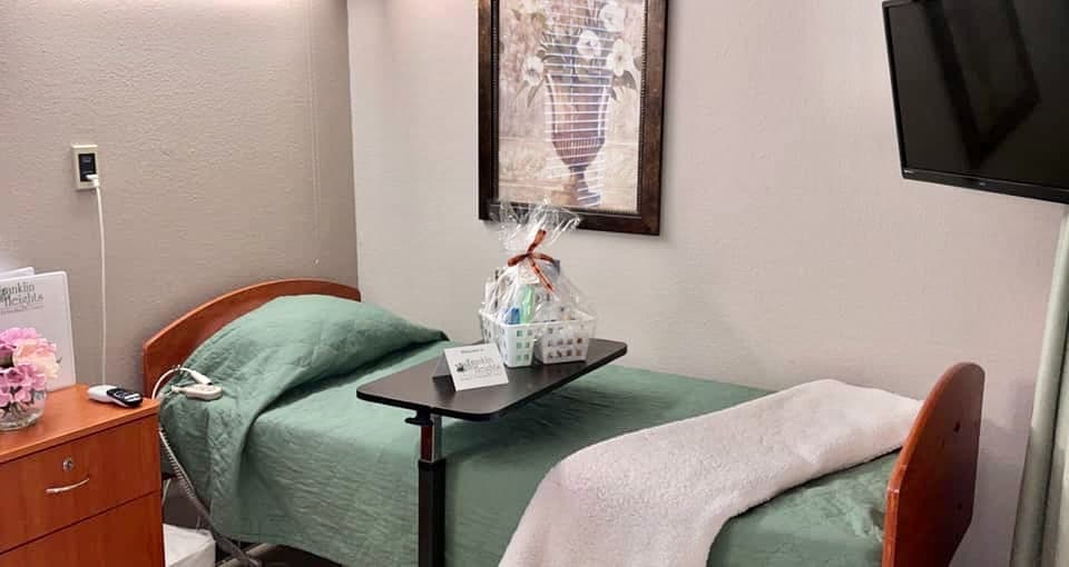 FRANKLIN HEIGHTS NURSING & REHABILITATION photo 6
