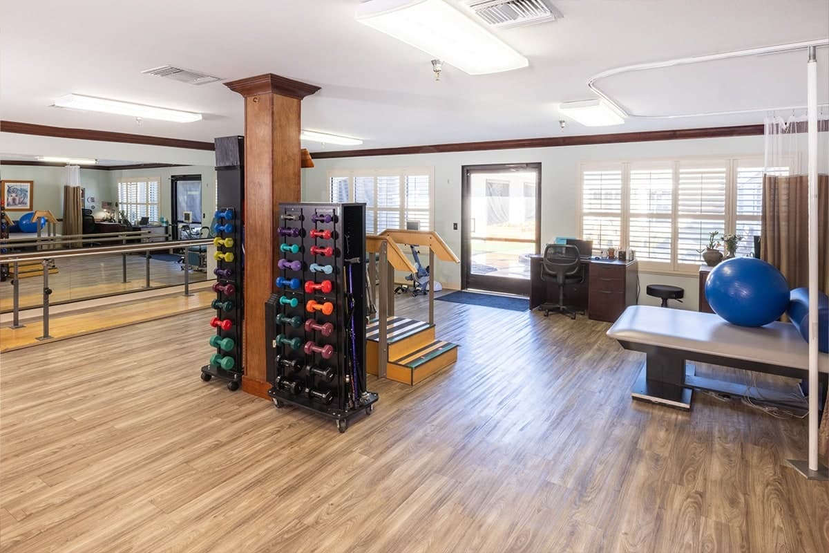AUBURN OAKS CARE CENTER photo 5