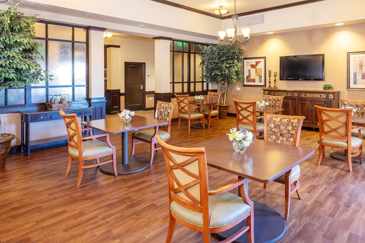 LAKEWOOD POST ACUTE AND REHABILITATION photo 3