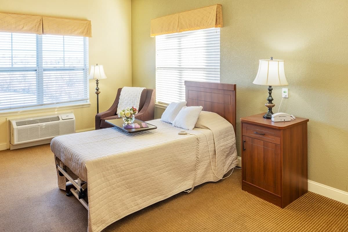 LAKEWOOD POST ACUTE AND REHABILITATION photo 4