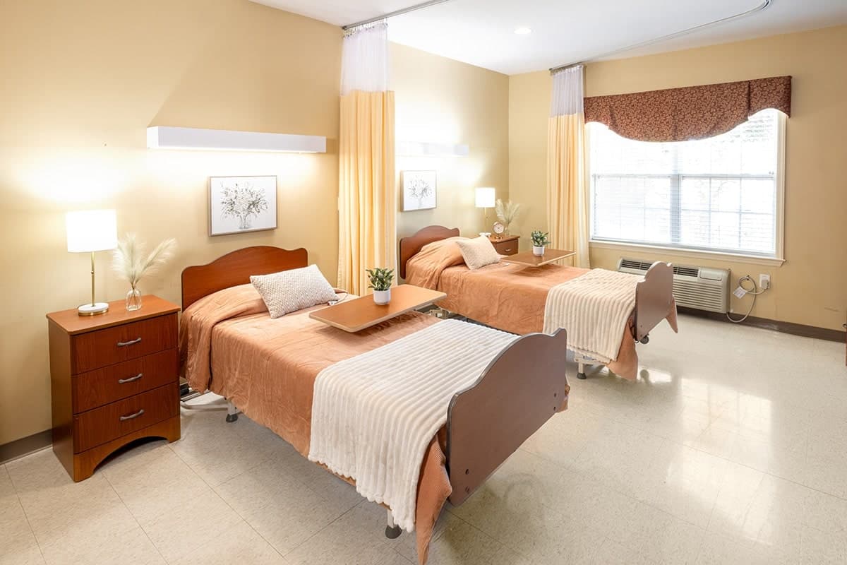 Carlyle Senior Care of Fountain Inn photo 6