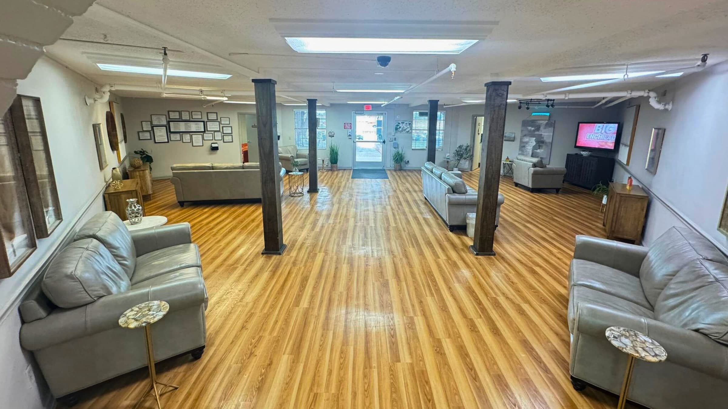 Whisperwood Nursing & Rehabilitation Center photo 3
