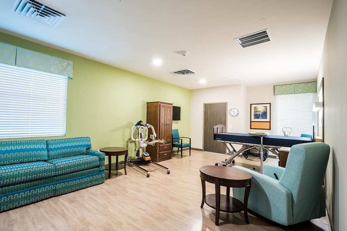KERN RIVER TRANSITIONAL CARE photo 5
