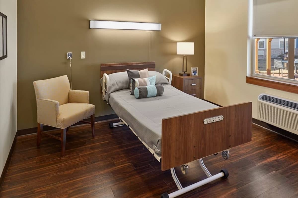 HOUSTON TRANSITIONAL CARE photo 5