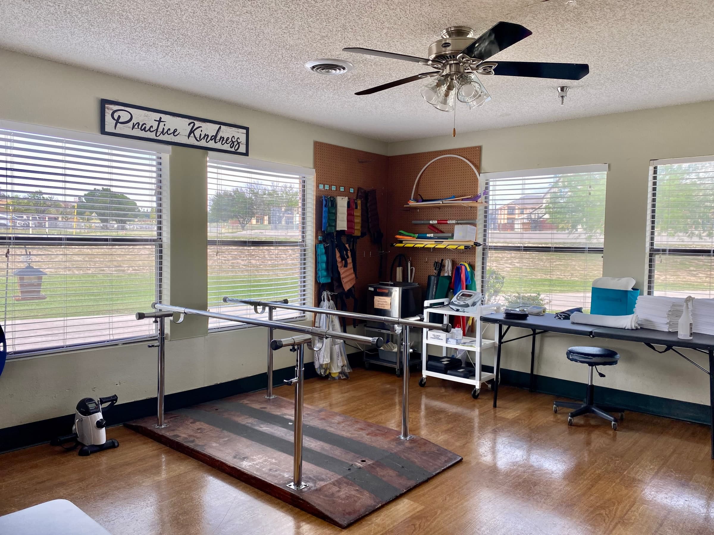 LA VIDA SERENA NURSING AND REHABILITATION photo 4