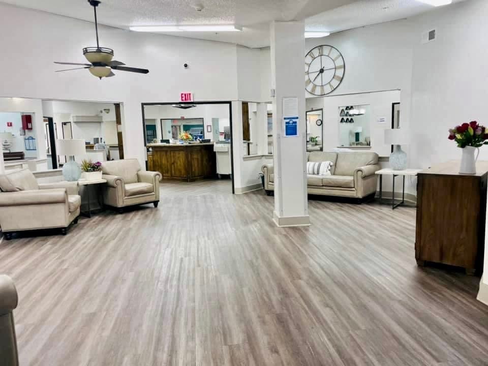 GRAHAM OAKS CARE CENTER photo 4
