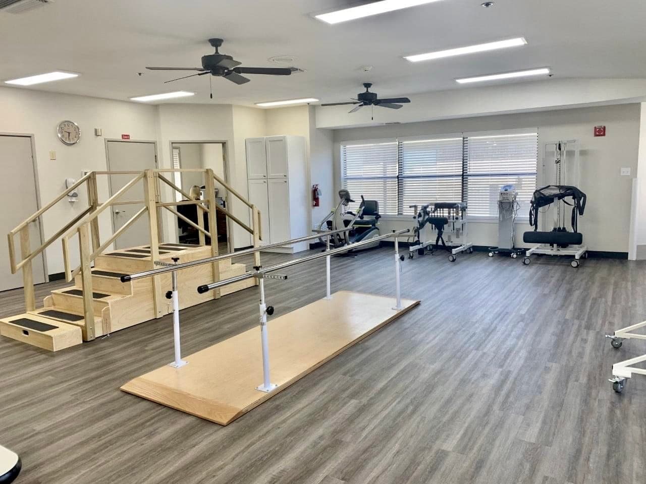 GRAHAM OAKS CARE CENTER photo 5